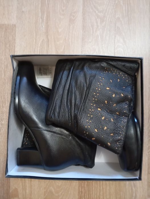 Продам сапоги 12000 ТГ.