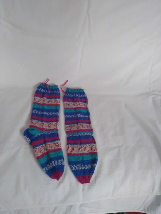 Вълнени чорапи ръчно изработени