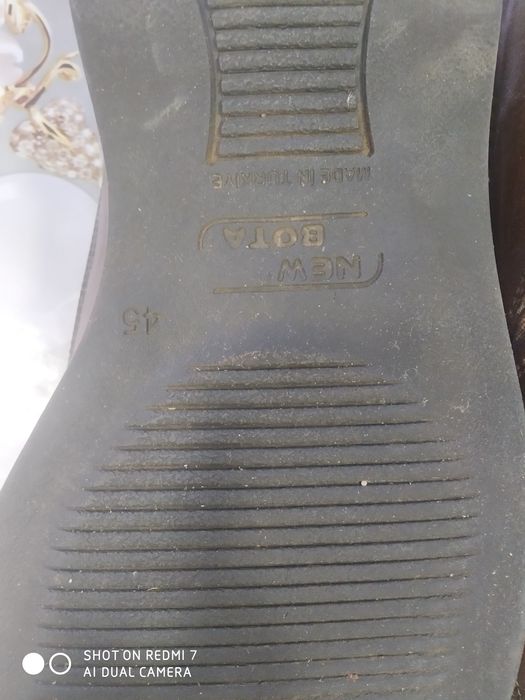 Продам мужские туфли 45 размер