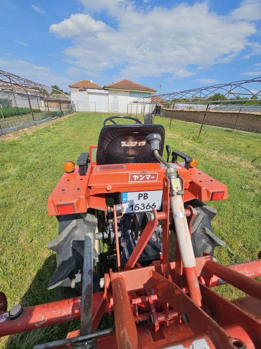 Трактор Yanmar F15D