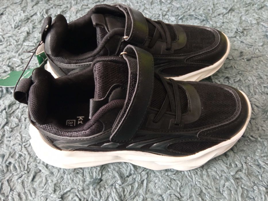 Pantofi sport copii baiat m.35 noi,cu eticheta