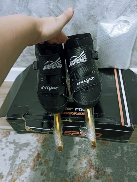 Продается новые коньки