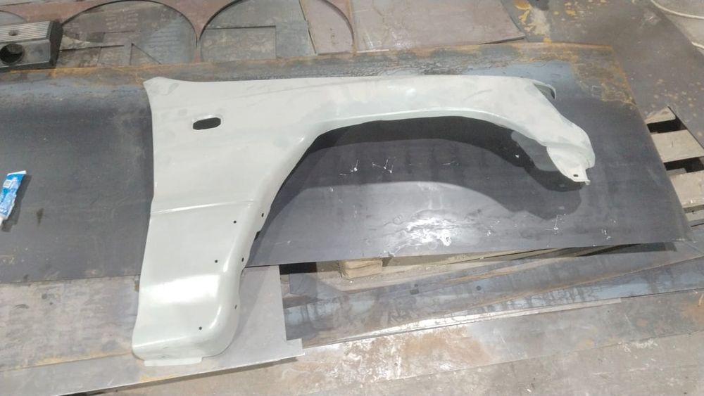 Крыло правое Митсубиси Паджеро 4