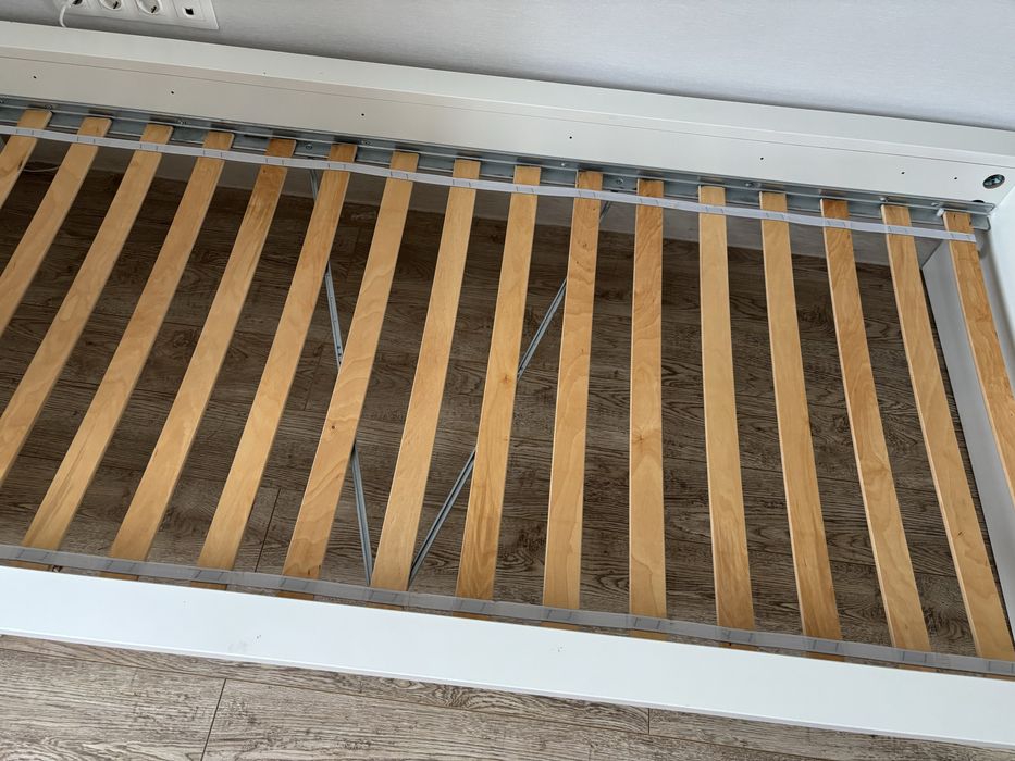 Продам Б/у детскую кровать IKEA .