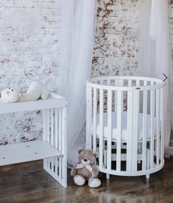 Pătuț oval bebeluș