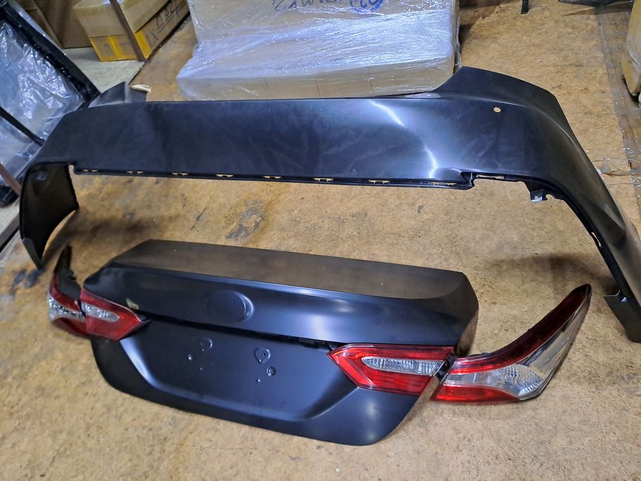 Крышка багажника Toyota Camry 70