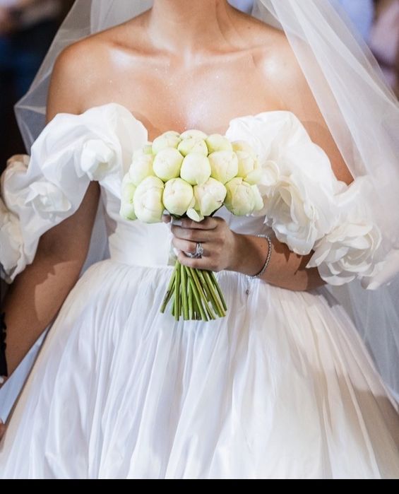 Vand Rochie de Mireasa Milla Nova