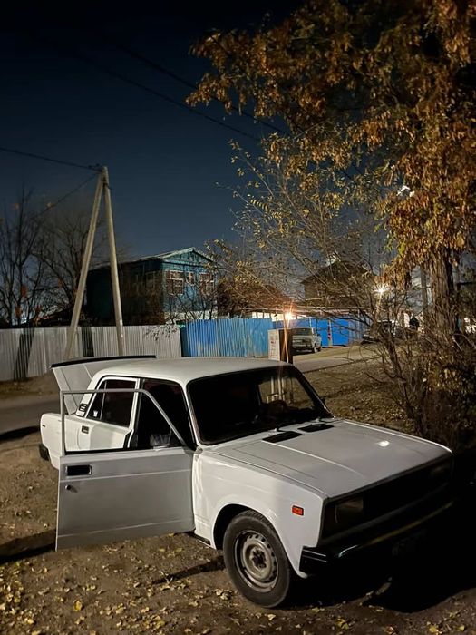 На ходу машина х