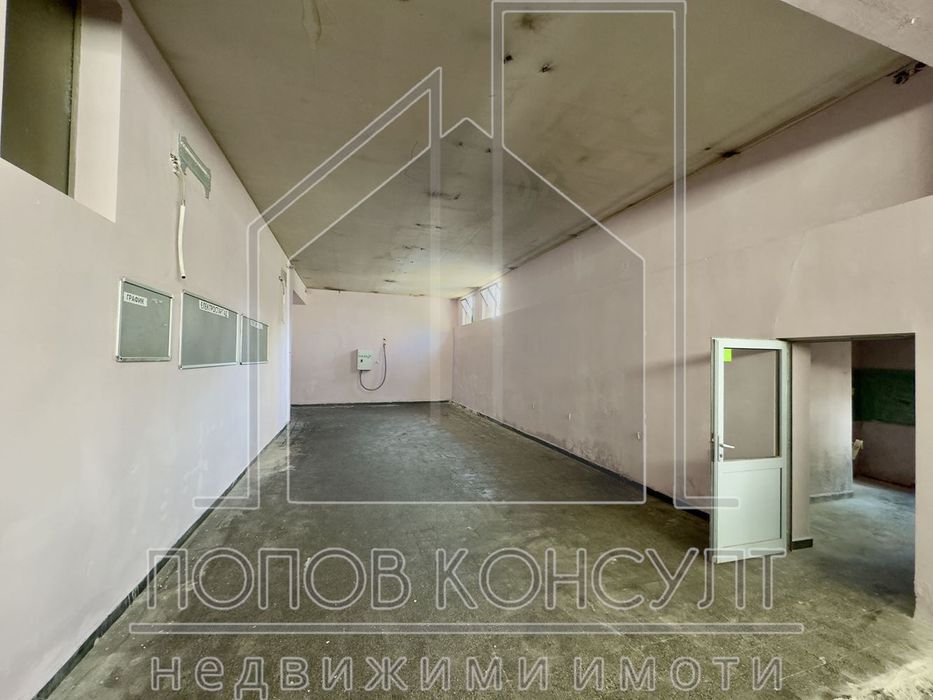 Дава се под наем Промишлена сграда в Пловдив, Кючук Париж - 150 кв.м за 648.21 € - Снимка #1