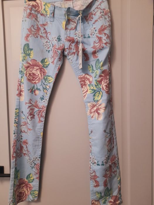 Pantaloni pentru damă, mărimea L