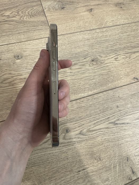 Продам айфон 14 про макс