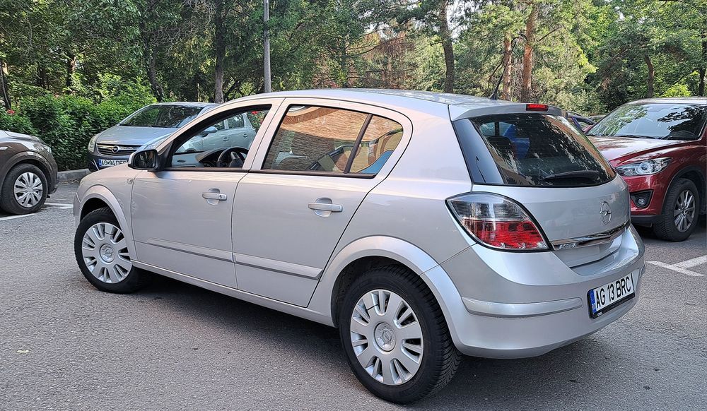 Opel astra H - 88000km,  1.4 16v benzina