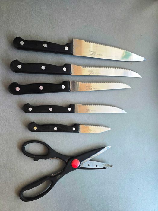 Продавам комплект ножове "Kuchen Chef"