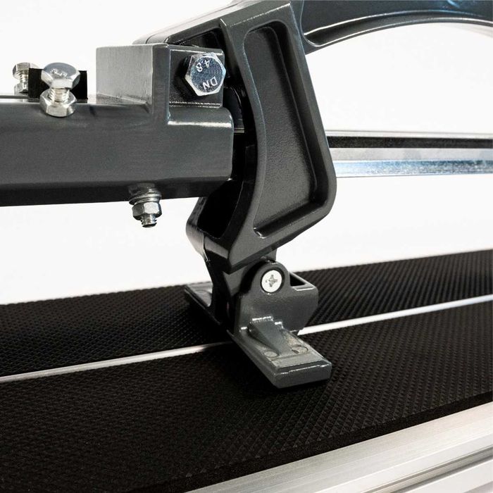 Vând mașina de tăiat gresie 120×