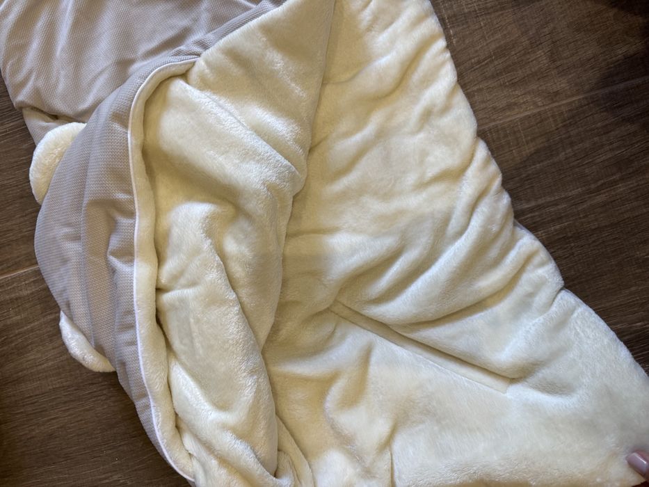 Бебешко одеяло за стол за кола