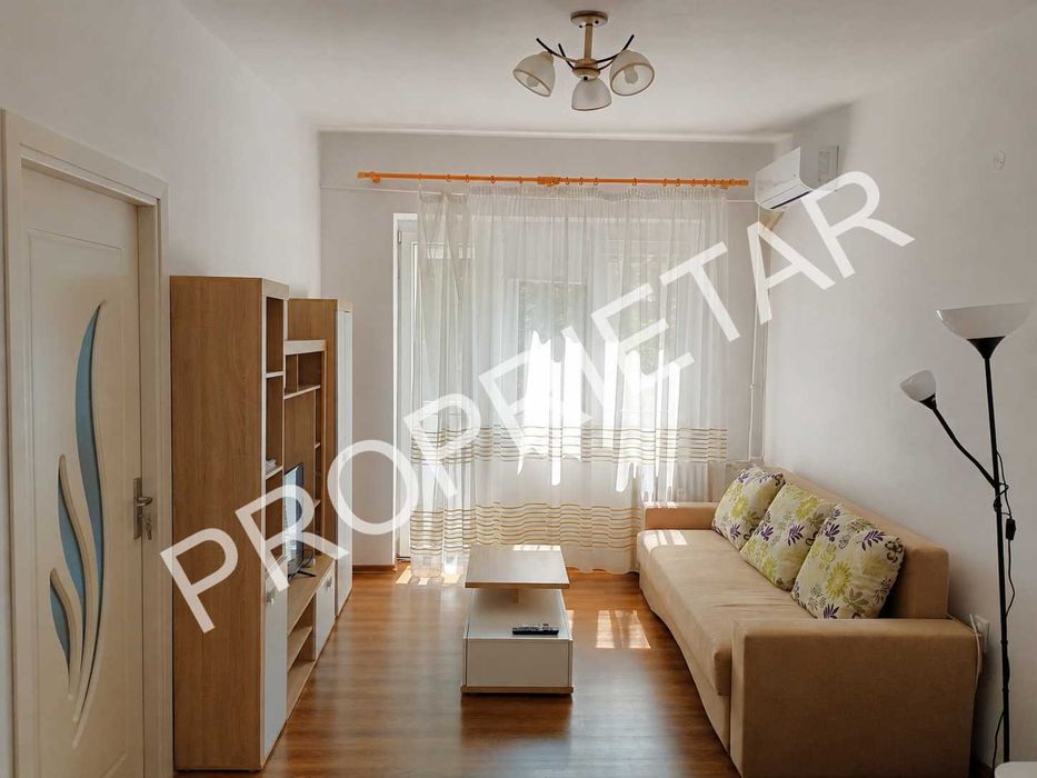 Proprietar vând apartament 2 camere ultracentral Parc 1 Decembrie, renovat, mobilat, 2 balcoane, AC