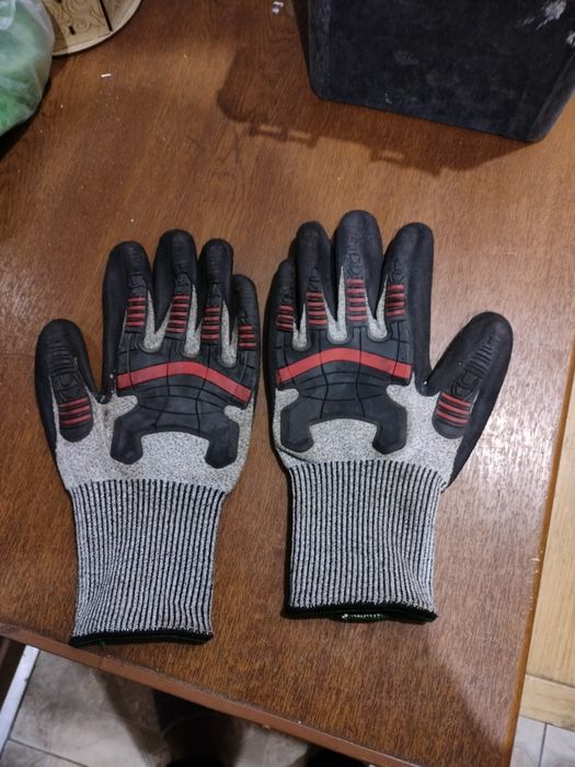Продам антиударные перчатки