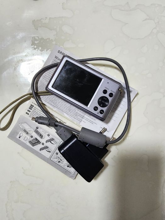 Фото аппарат цифравой. Samsung ES90.