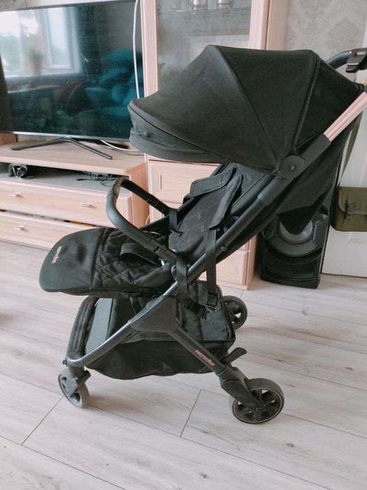 Продам коляску easywalker