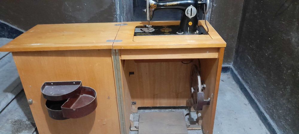 Стара шевна машина