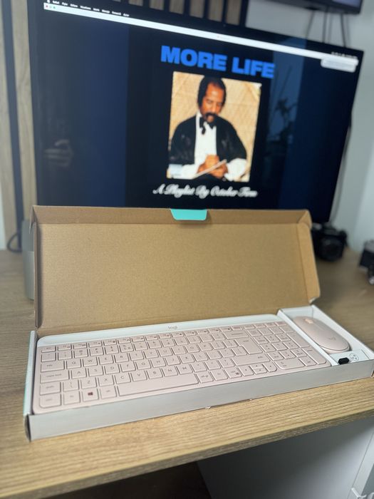 Kit tastatura + mouse wireless Logitech MK470, Slim, Roz pudrat