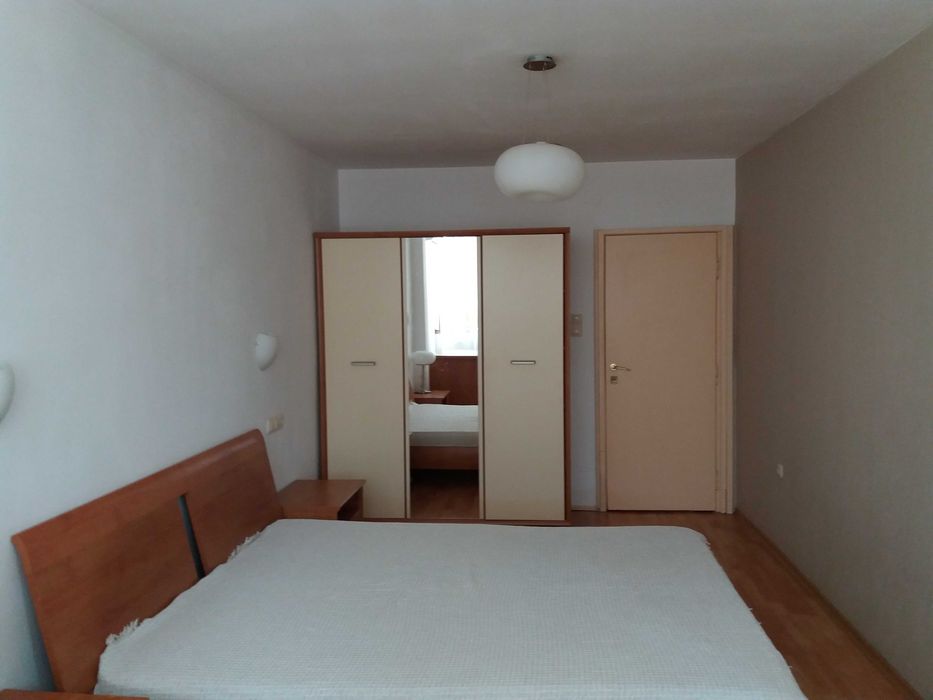 Дава се под наем Двустаен апартамент в София, Център - 65 кв.м за 580 € - Снимка #3