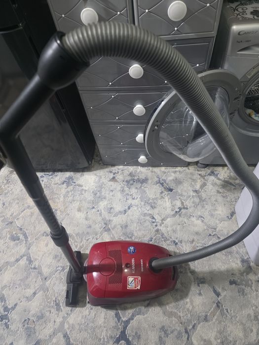 Пылесос  б/у  самсунг