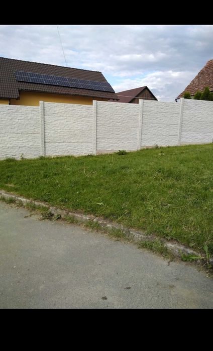 Gard beton plăcă și stâlp