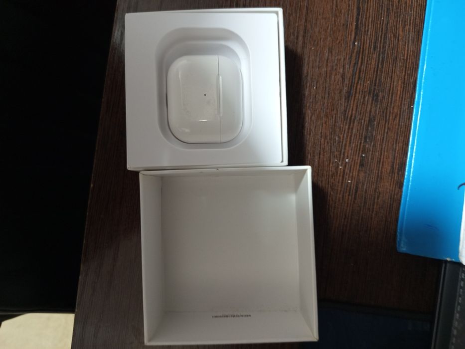 Продам AirPods Pro. Состояние отличное!