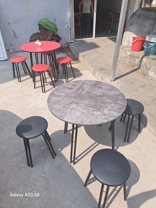 Stoll stullar sotladi yengide turpdi 4 tta kamplekt bor