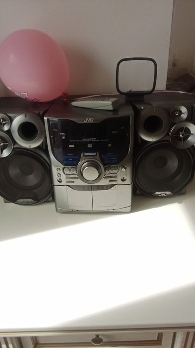 Продам JVC музцентр в идеале