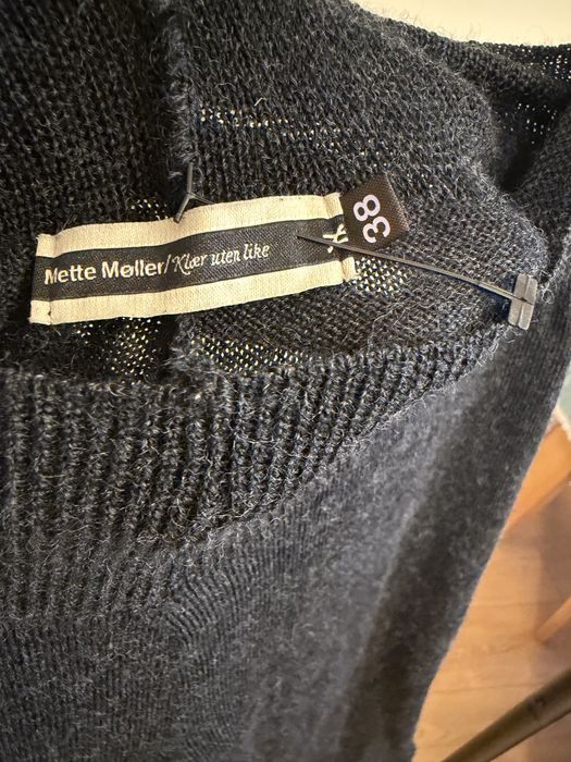 Разкроена пола с волани 100% върна