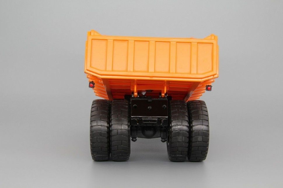 Belaz 7525 model 1:43