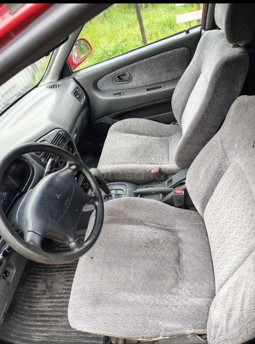 Митсубиси Лансер