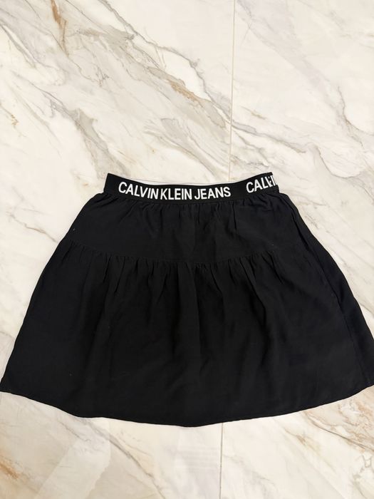 Calvin Klein юбка оригинал XS-S