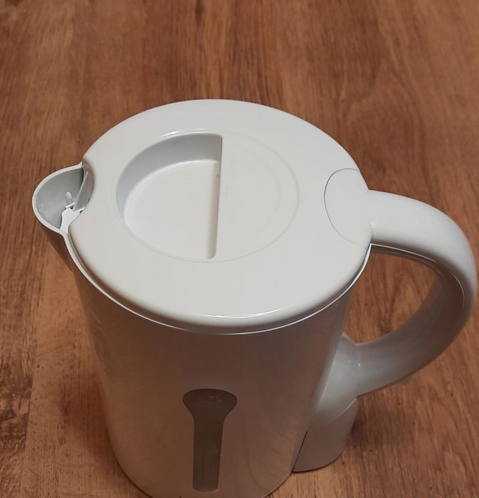 Cana Fierbator Electric , 2200W, 1.7 L, 230v, Alb, Nou!