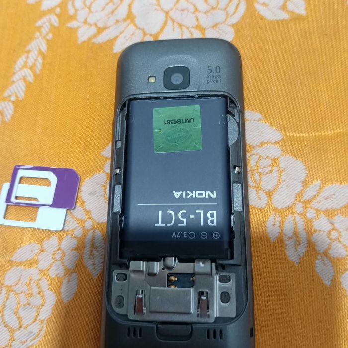 Nokia C5-00  yangi