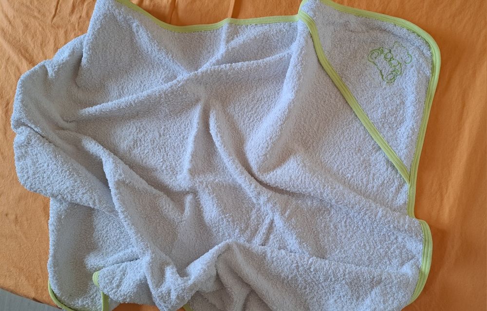 Бебешки Хавлии и спално човалче