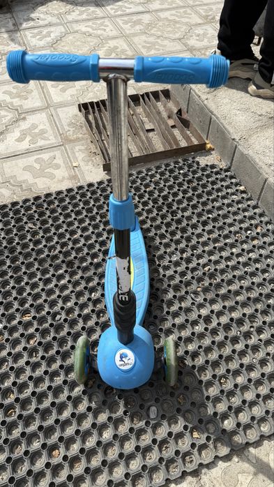 самокат детский трёхколёсный