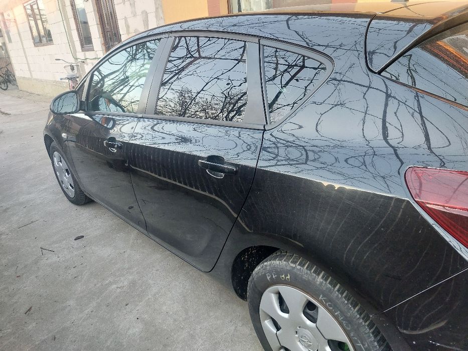 Vând Opel Astra J ecoflex