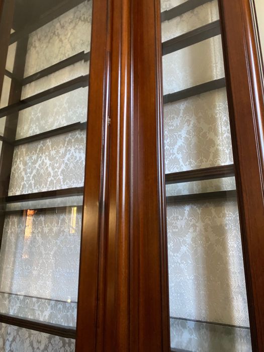 Vând corp vitrină lemn masiv CavioCasa, colectia Fiesole, produsă în Italia