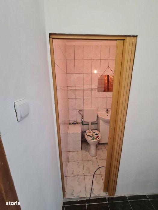 Apartament 3 camere, 2 bai,decomandat, 78 mp, etaj intemediar, parcare