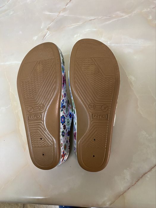 Papuci medicali din piele eco