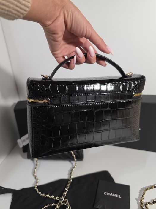 Налична чанта Chanel Vanity Black