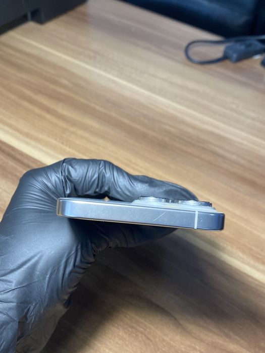 iPhone 16 Pro Max • 512 GB • Natural Titanium