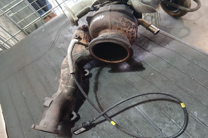 Turbosuflanta 04L253014L 04L253014L Volkswagen VW Transporter T6