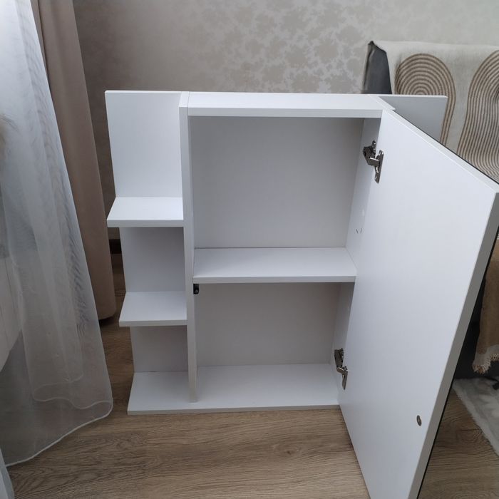 Продам шкаф-зеркало