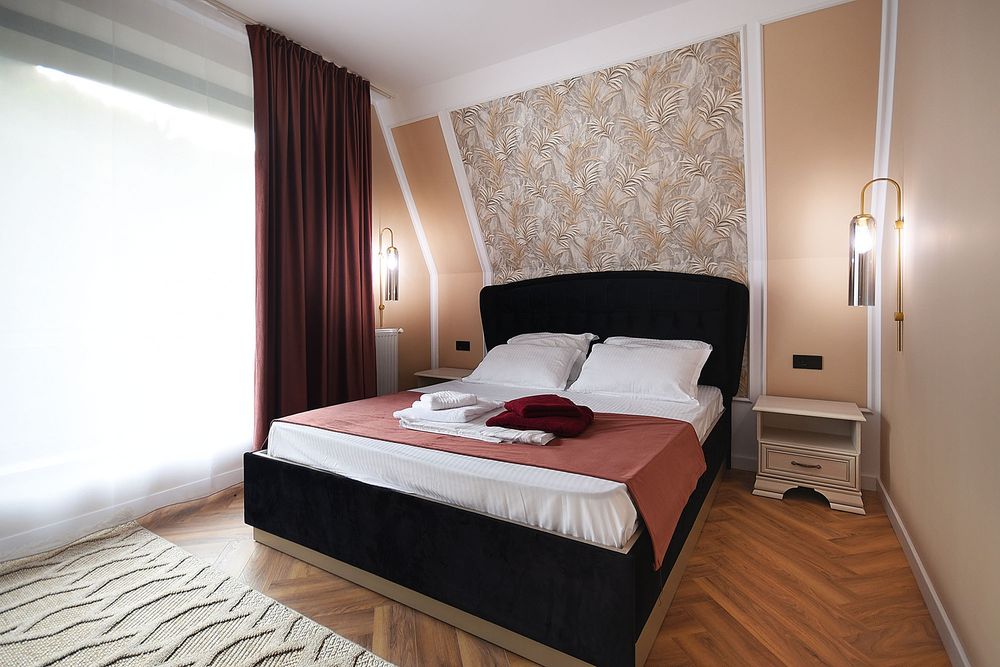 Cazare Pensiunea Carol & VLadi Târgu Ocna, vis-a-vis de Salina