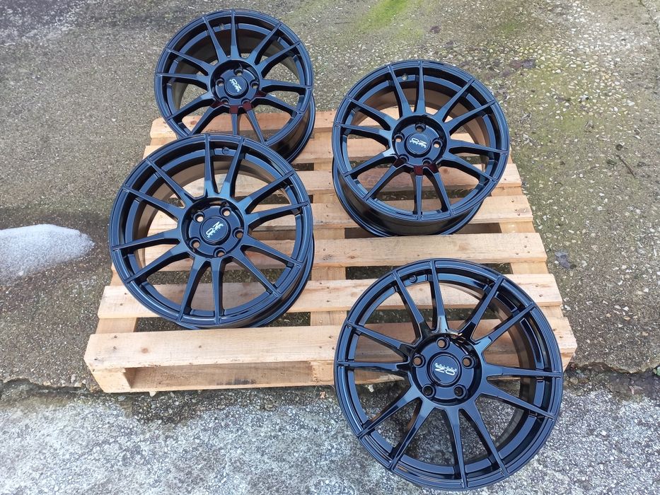 17.5x100 O.Z Piano Black  Toyota Subaru Audi A1 A3 Golf Bora Tiago Чисто Нови.