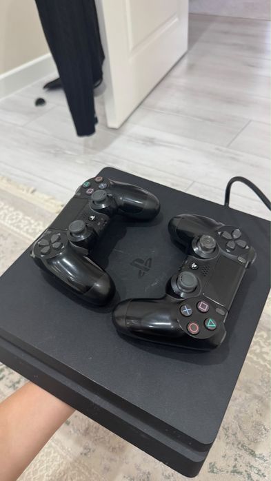 Playstation 4 slim 512gb